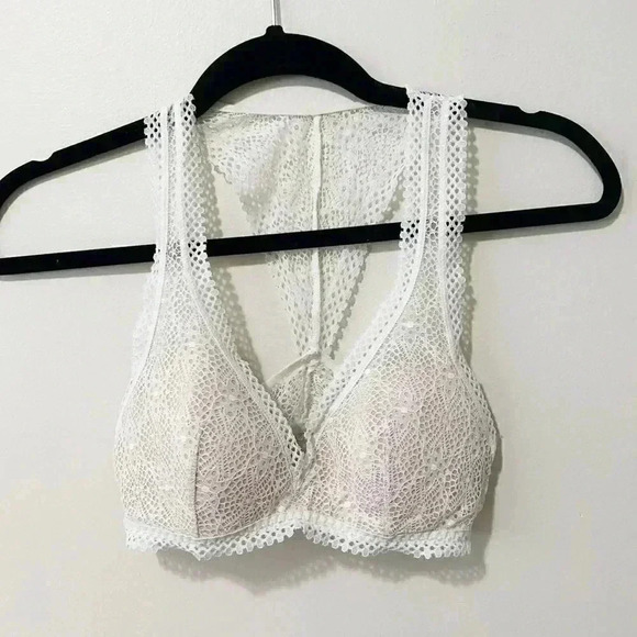 Victoria secret white lace  padded bralette XS - Picture 1 of 5
